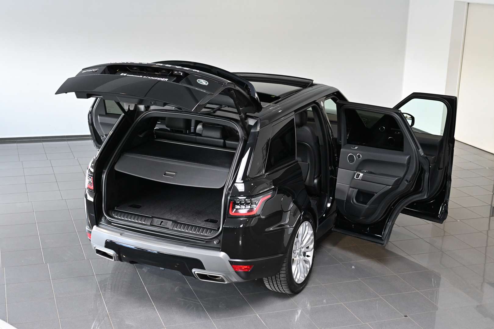 Land Rover Range Rover Sport SE AHK Pano TFT LED 21 D300 - 2021 - Joinsteer - #6