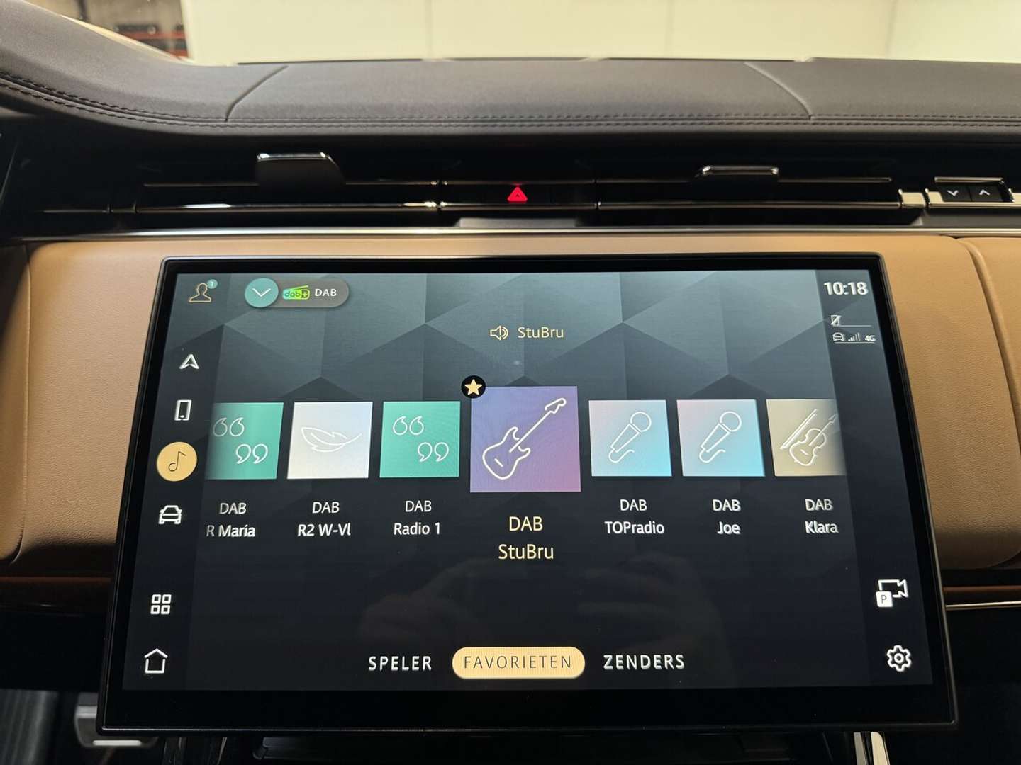 Land Rover Range Rover Sport Dynamic SE - Pano - Topstaat! 1Ste Eig! P440e - 2023 - Joinsteer - #15