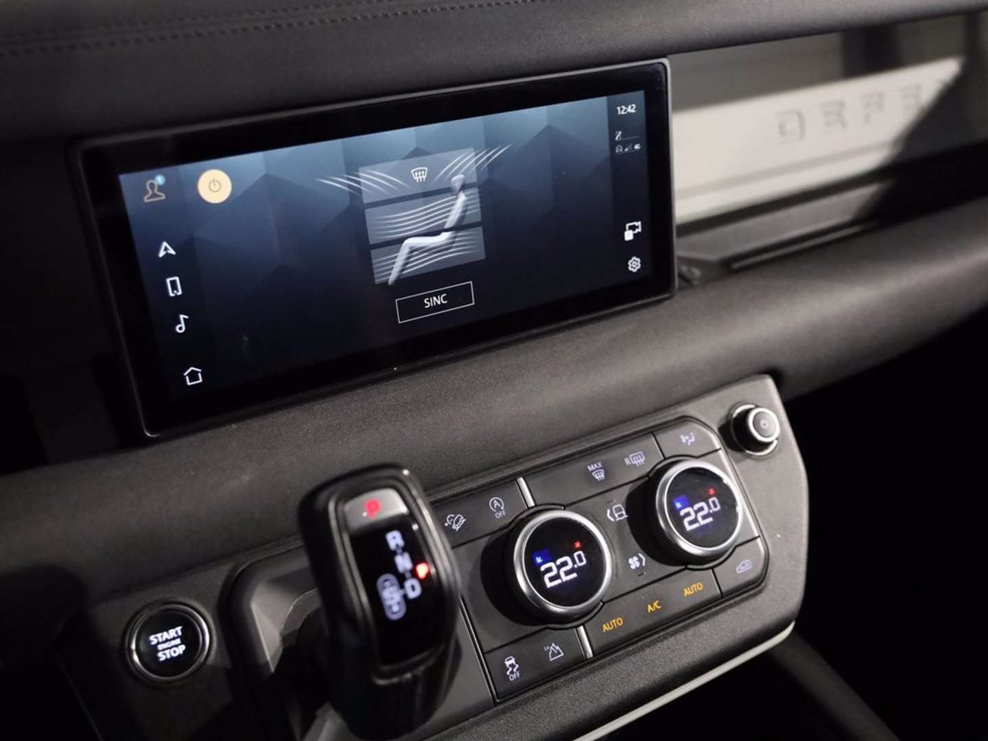 Land Rover Defender 90 X-dynamic Se Awd 3.0d I6 Mhev 200cv Auto - 2023 - Joinsteer - #13