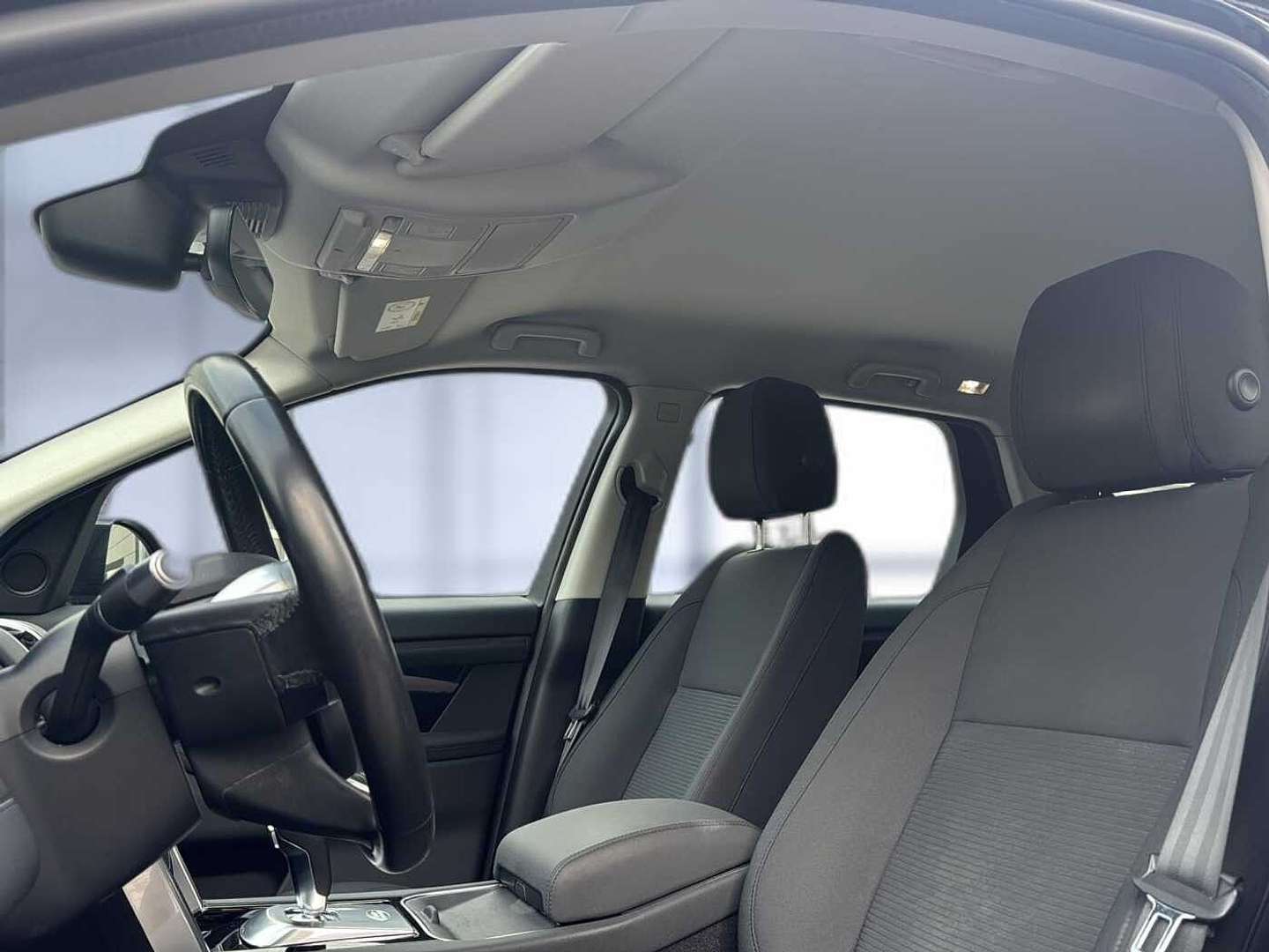 Land Rover Discovery Sport D150 AWD E.AHK*SitzHzg*TotWinkel - 2019 - Joinsteer - #14