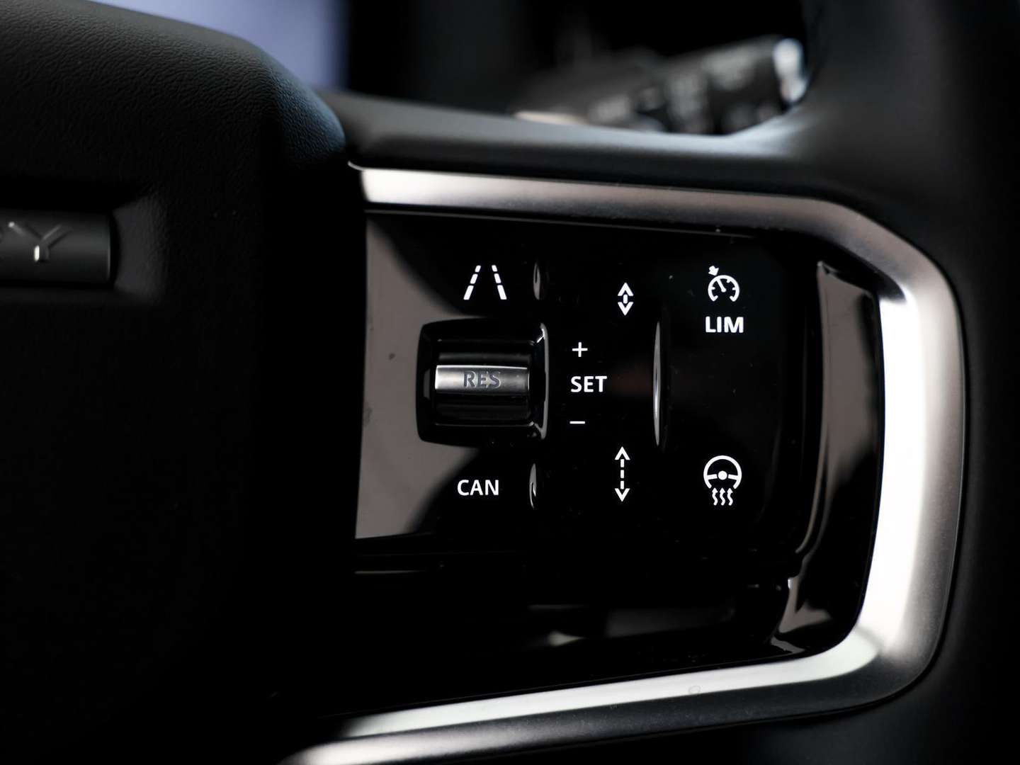 Land Rover Discovery Sport D165 Dynamic SE NAVI PANO AHK - 2025 - Joinsteer - #13