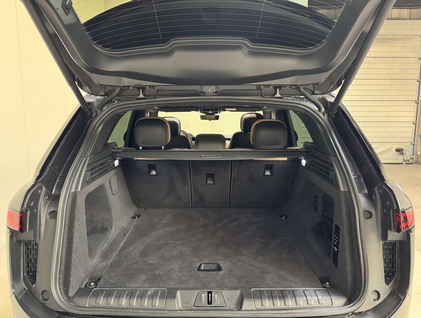 Land Rover Range Rover Sport Dynamic SE - Pano - Topstaat! 1Ste Eig! P440e - 2023 - Joinsteer - #25