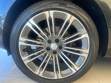 Land Rover Range Rover D350 — photo 9