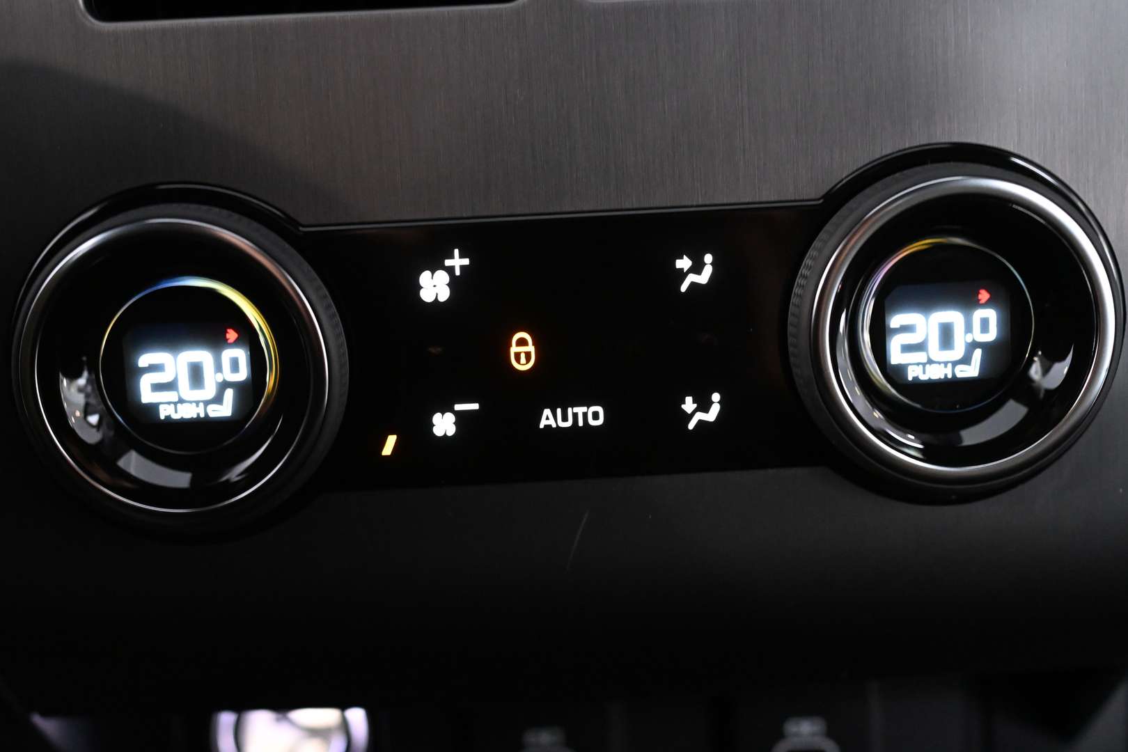 Land Rover Range Rover Sport SE AHK Pano TFT LED 21 D300 - 2021 - Joinsteer - #29