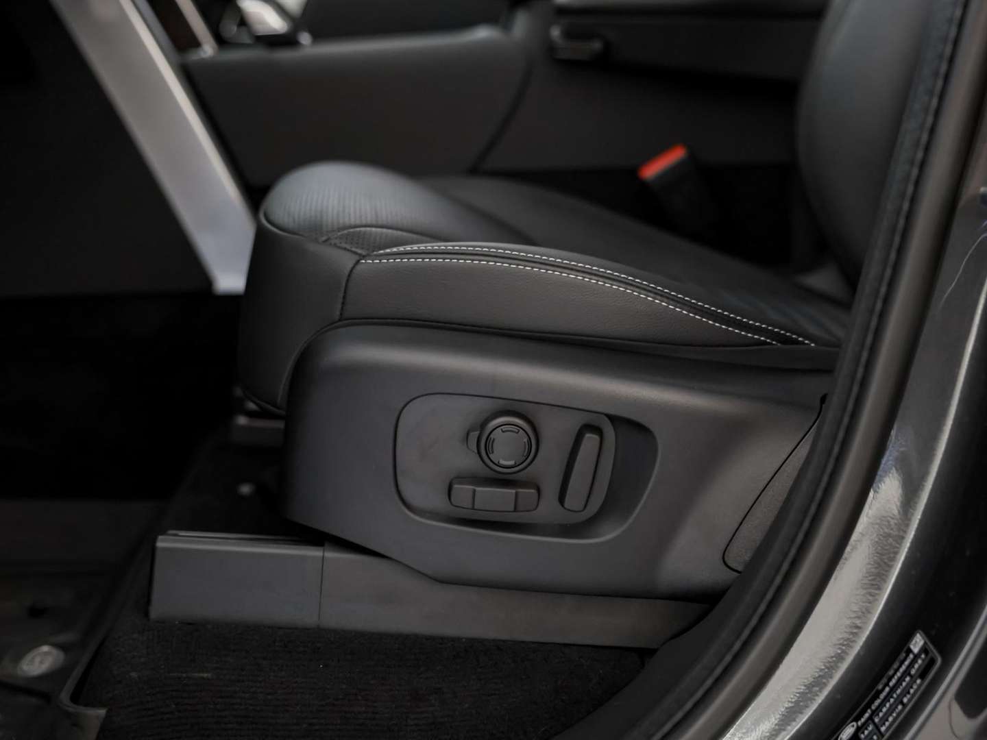 Land Rover Discovery D250 Dynamic SE NAVI SD ACC HUD AHK - 2025 - Joinsteer - #14