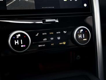 Land Rover Discovery D250 Dynamic SE NAVI SD ACC HUD AHK — photo 18