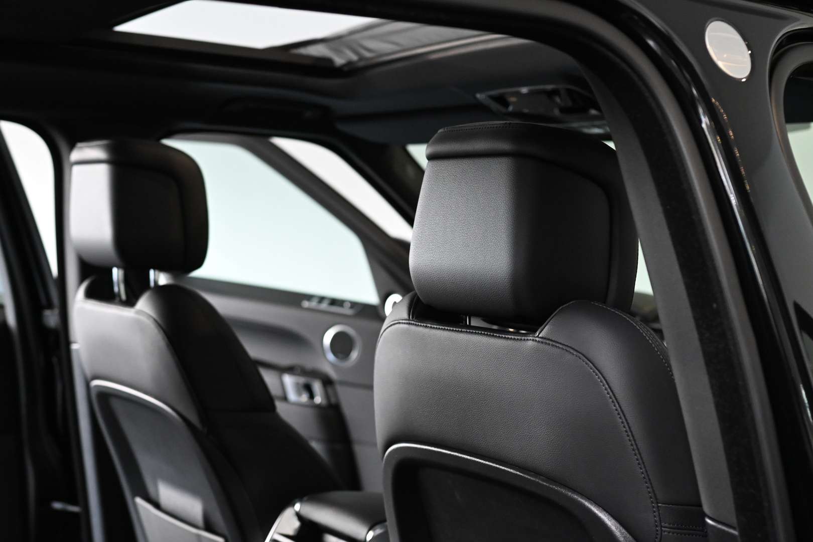 Land Rover Range Rover Sport SE AHK Pano TFT LED 21 D300 - 2021 - Joinsteer - #36