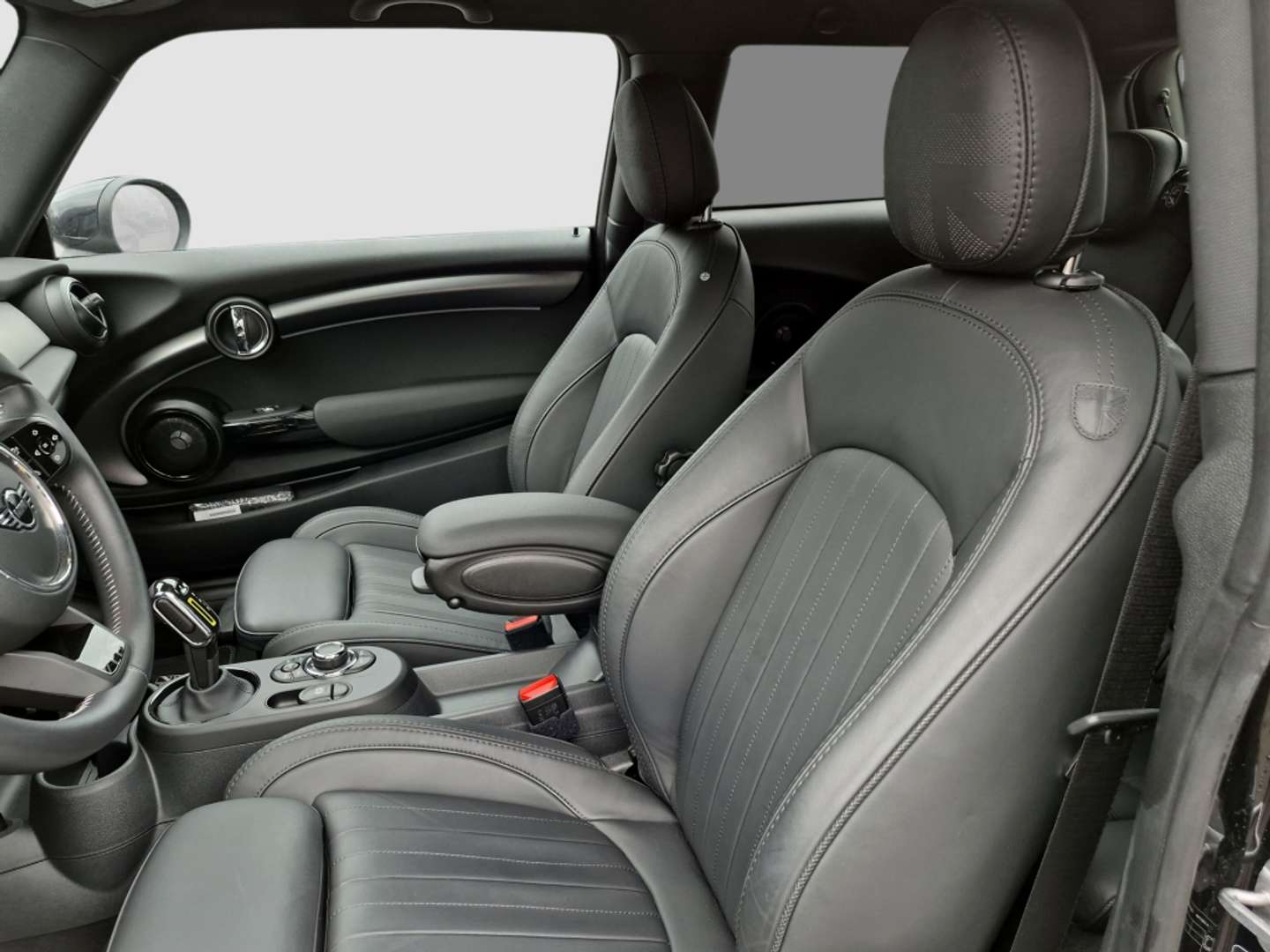 Mini Electric Yours Cooper SE - 2023 - Joinsteer - #9