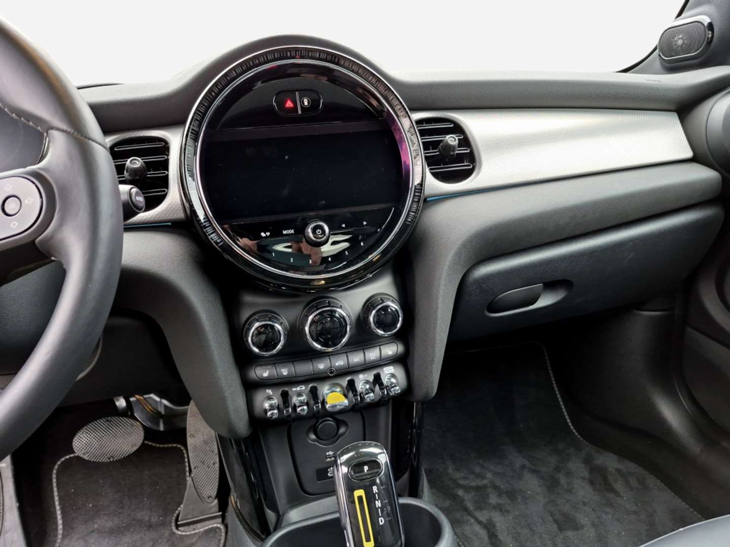 Mini Electric Yours Cooper SE - 2023 - Joinsteer - #13