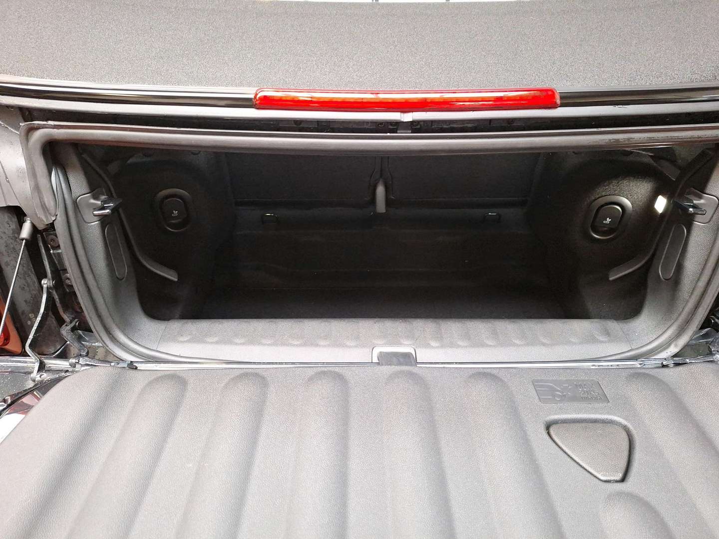 Mini Cabrio John Cooper Works - 2025 - Joinsteer - #18