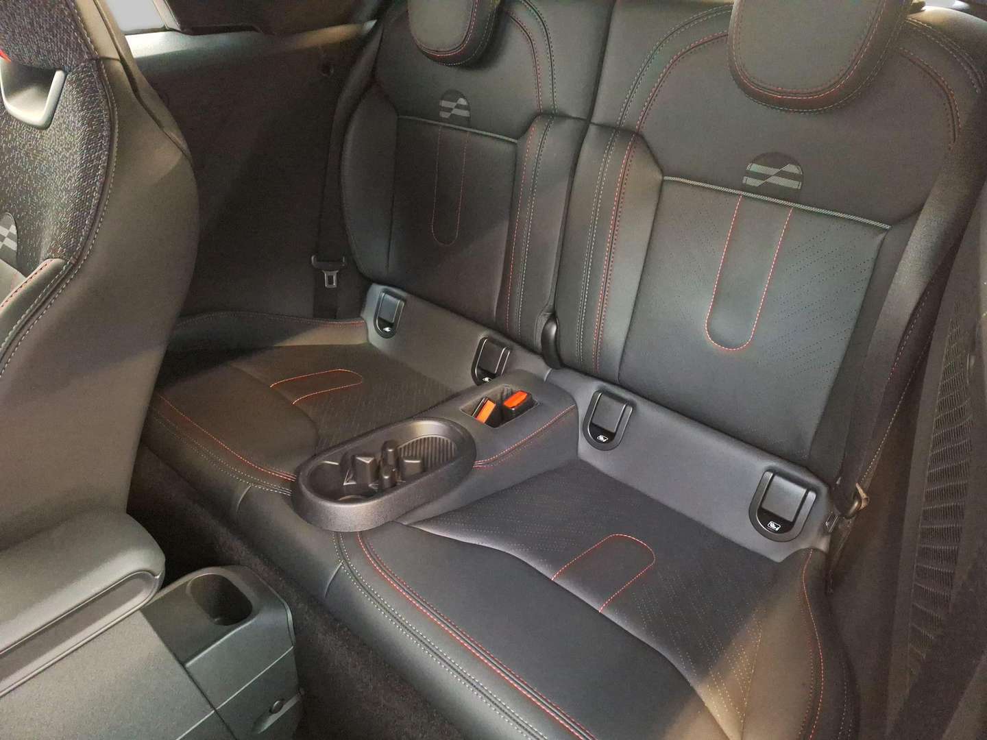 Mini Cabrio John Cooper Works - 2025 - Joinsteer - #19