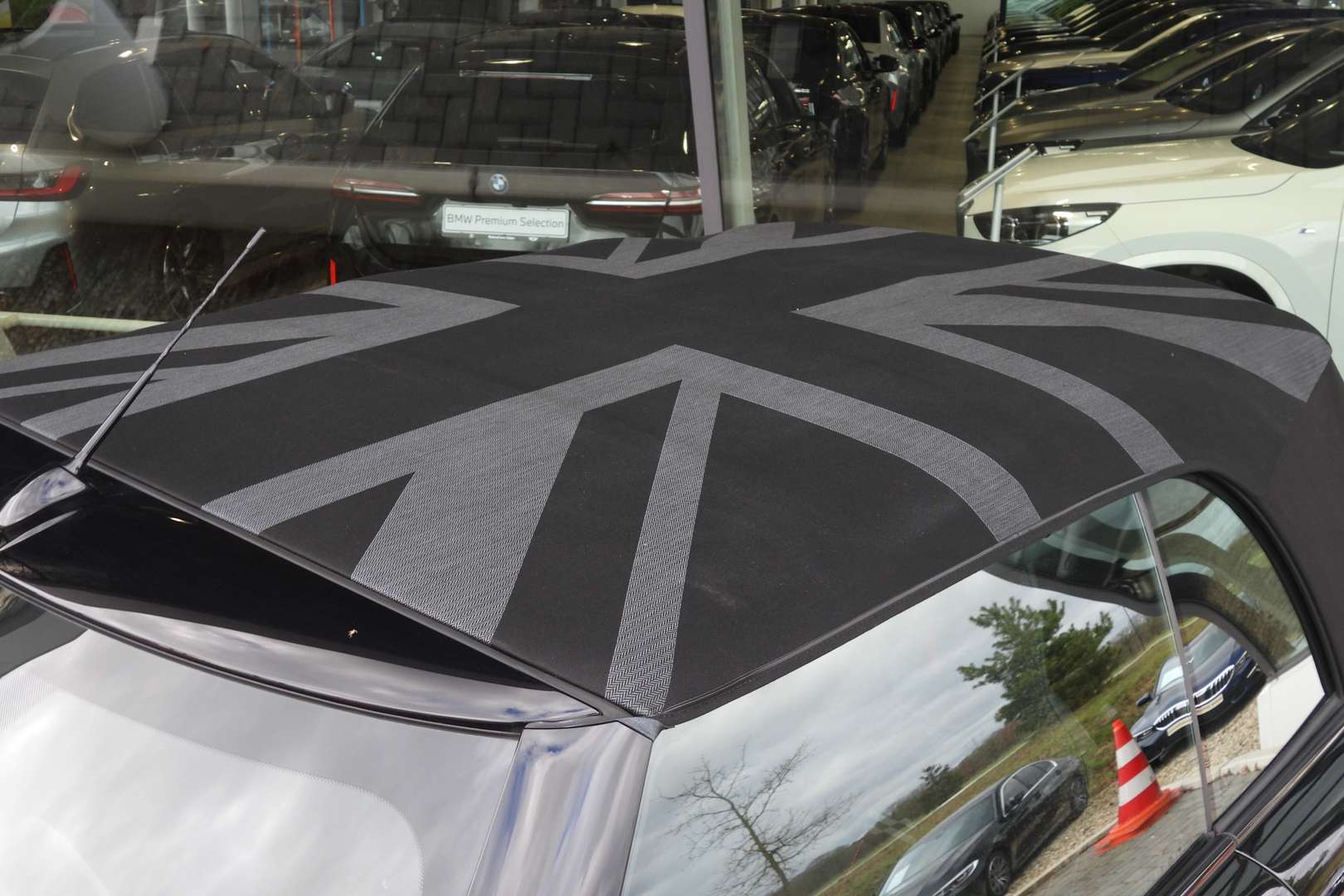 Mini Cabrio JCW John Cooper Works - 2025 - Joinsteer - #10