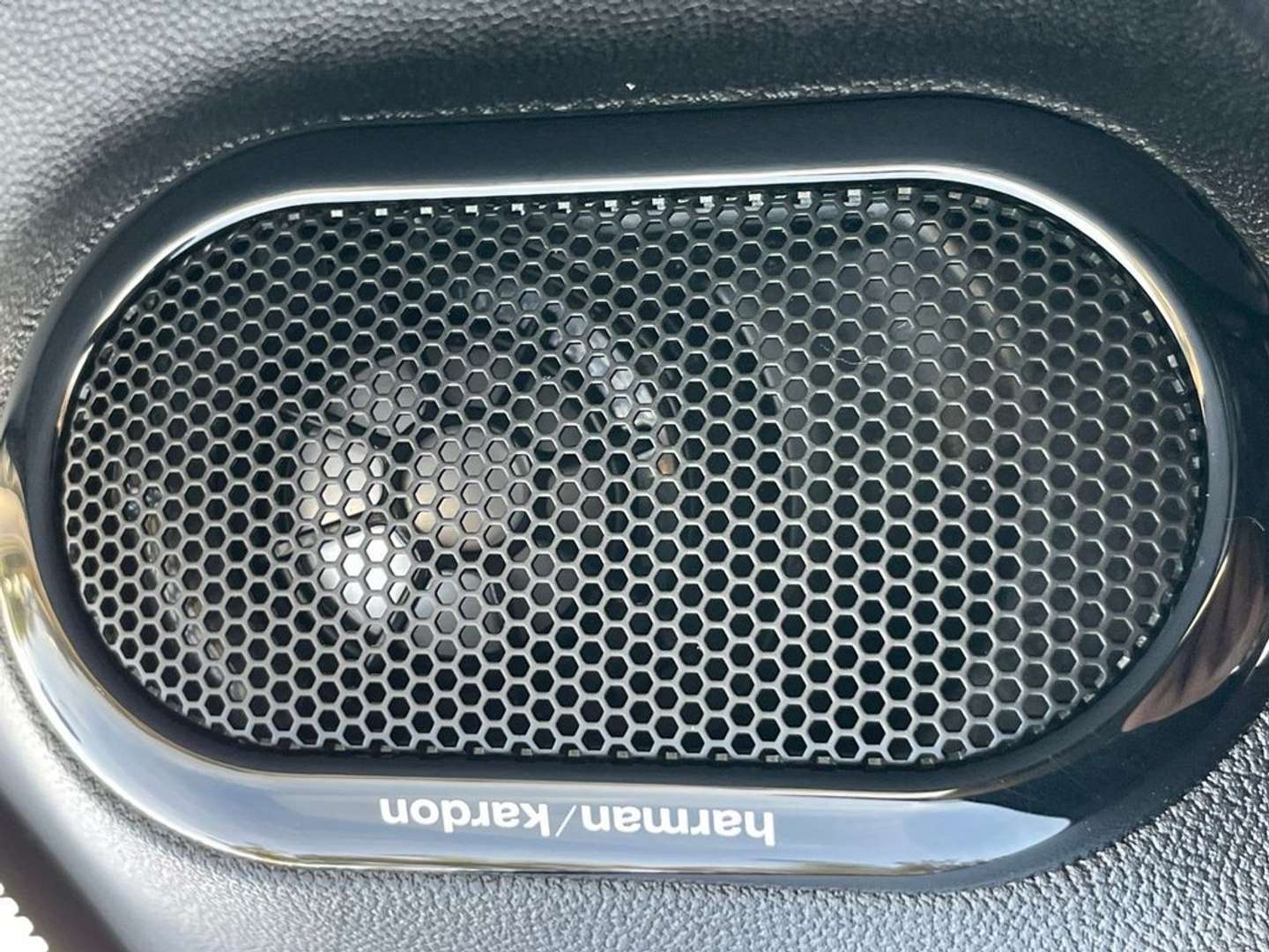 Mini Cabrio Cooper S - 2024 - Joinsteer - #28