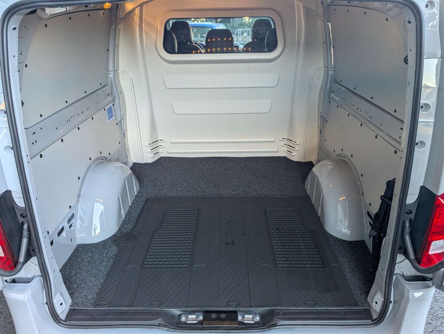 Mercedes Vito 119 Business - 2025 - Joinsteer - #19