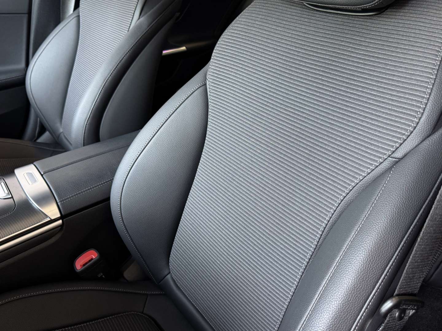 Mercedes Classe C 300e 300 AVANTGARDE - 2024 - Joinsteer - #22