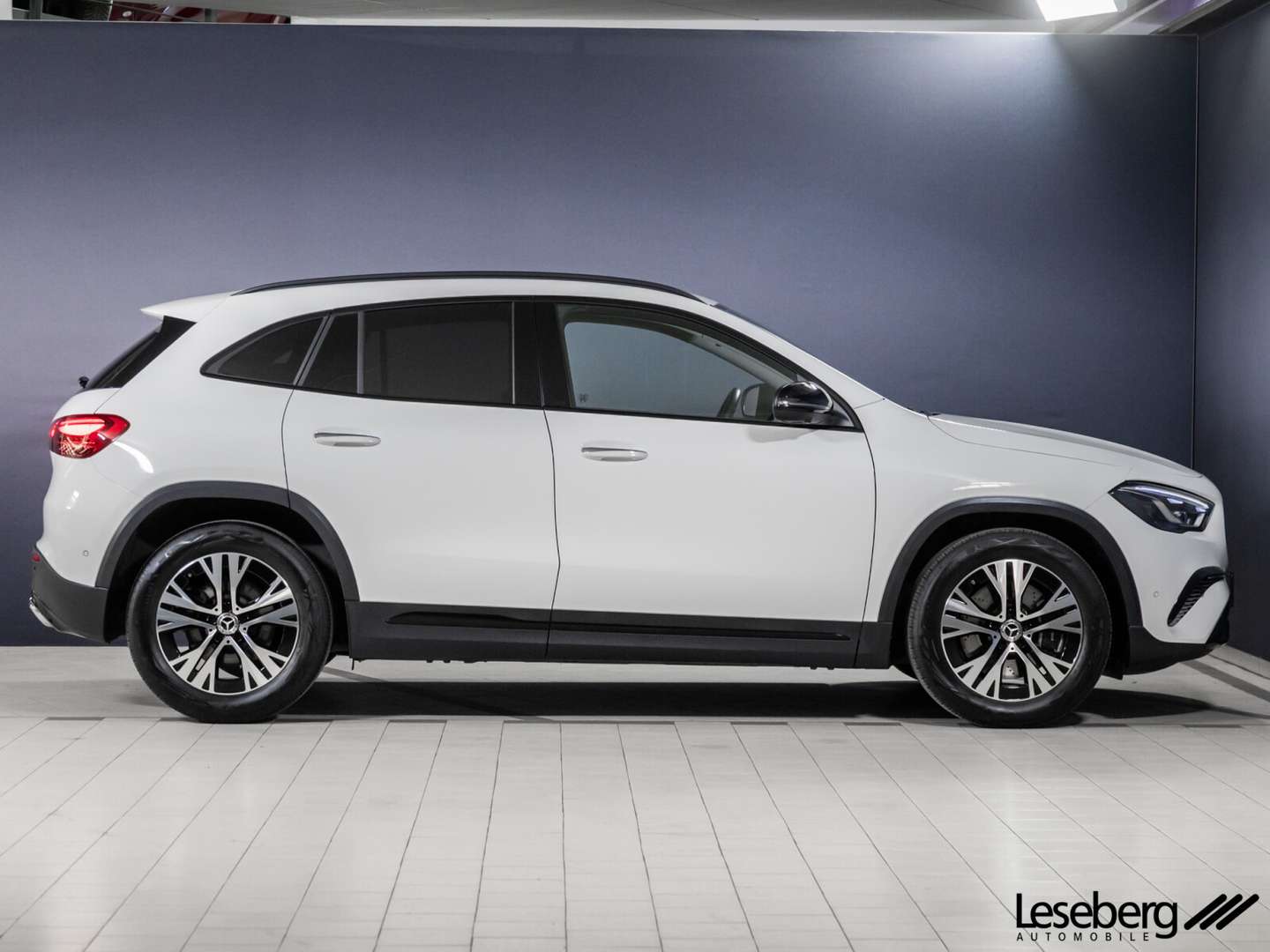 Mercedes GLA 200 200 Night - 2024 - Joinsteer - #3