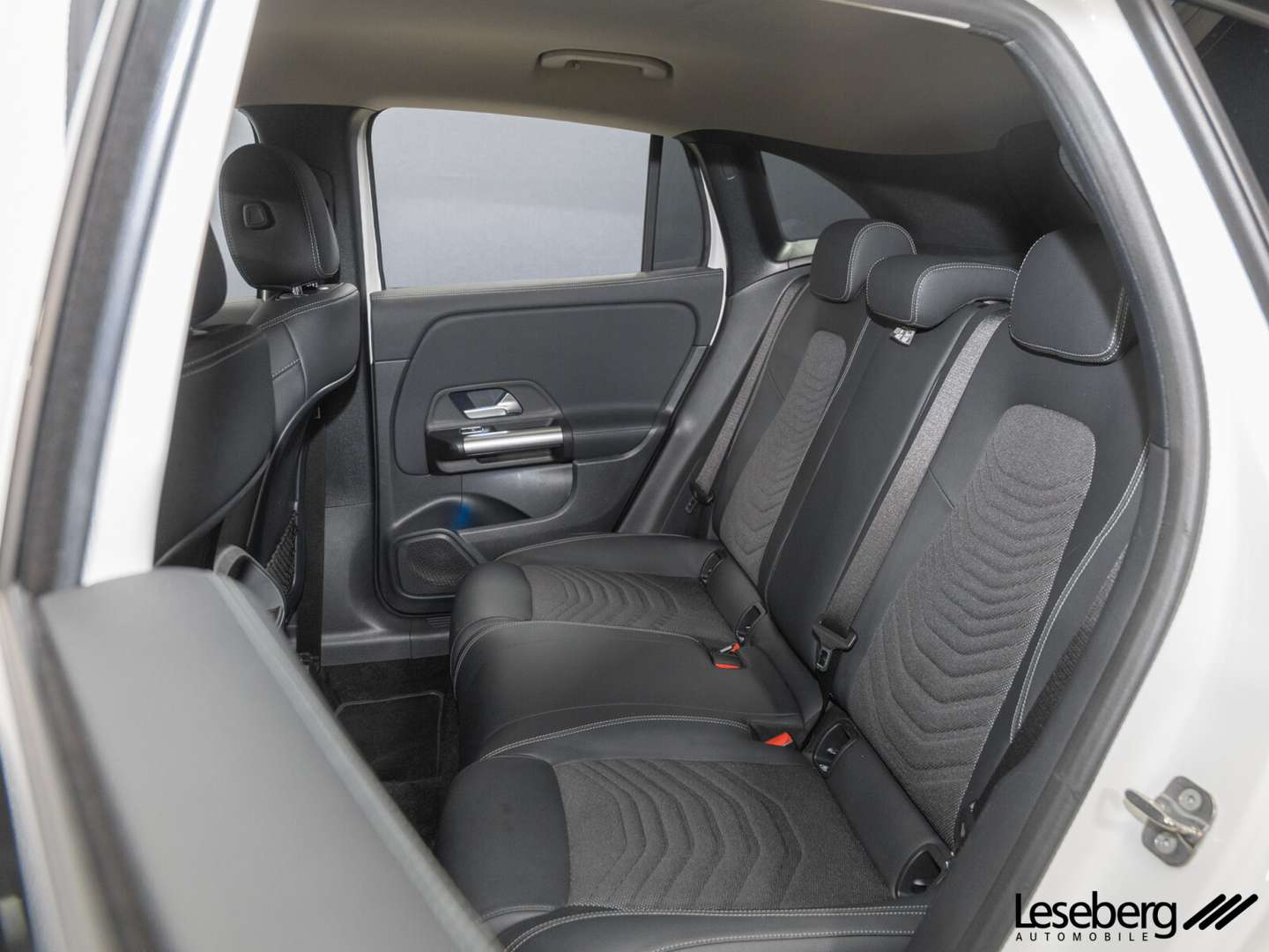 Mercedes GLA 200 200 Night - 2024 - Joinsteer - #12