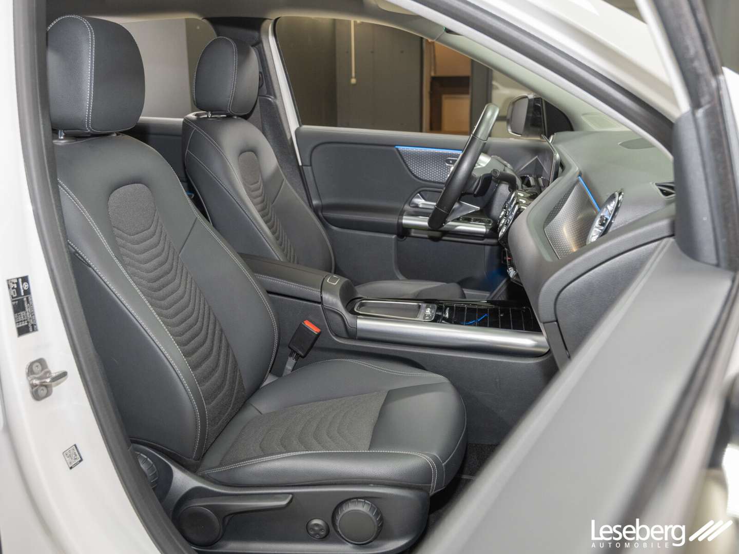 Mercedes GLA 200 200 Night - 2024 - Joinsteer - #14