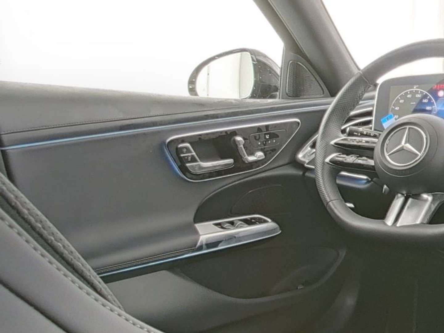 Mercedes Classe E 220 Night Edition - 2025 - Joinsteer - #9