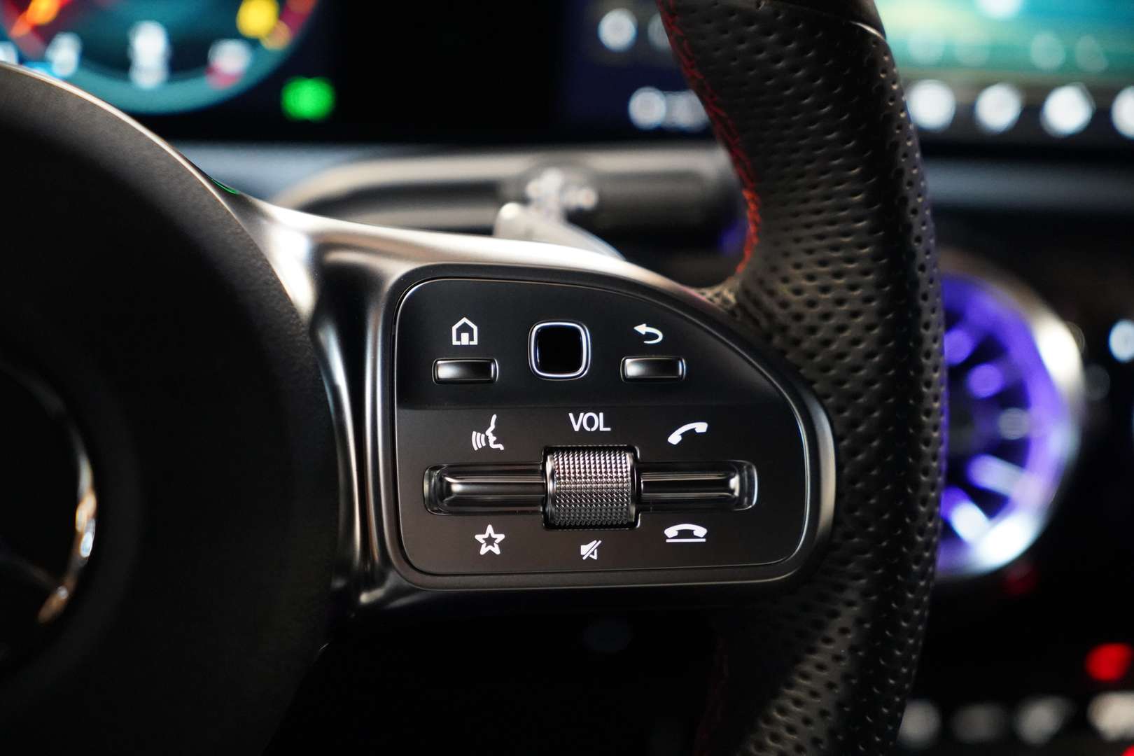 Mercedes CLA 200 200 AMG Line - 2023 - Joinsteer - #25