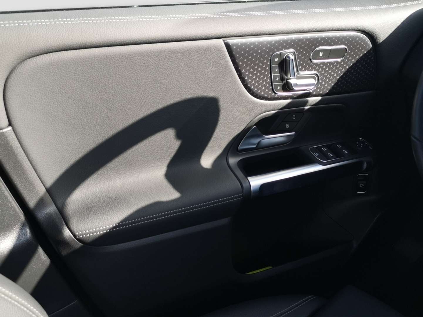 Mercedes EQB 350 Premium Plus - 2024 - Joinsteer - #17