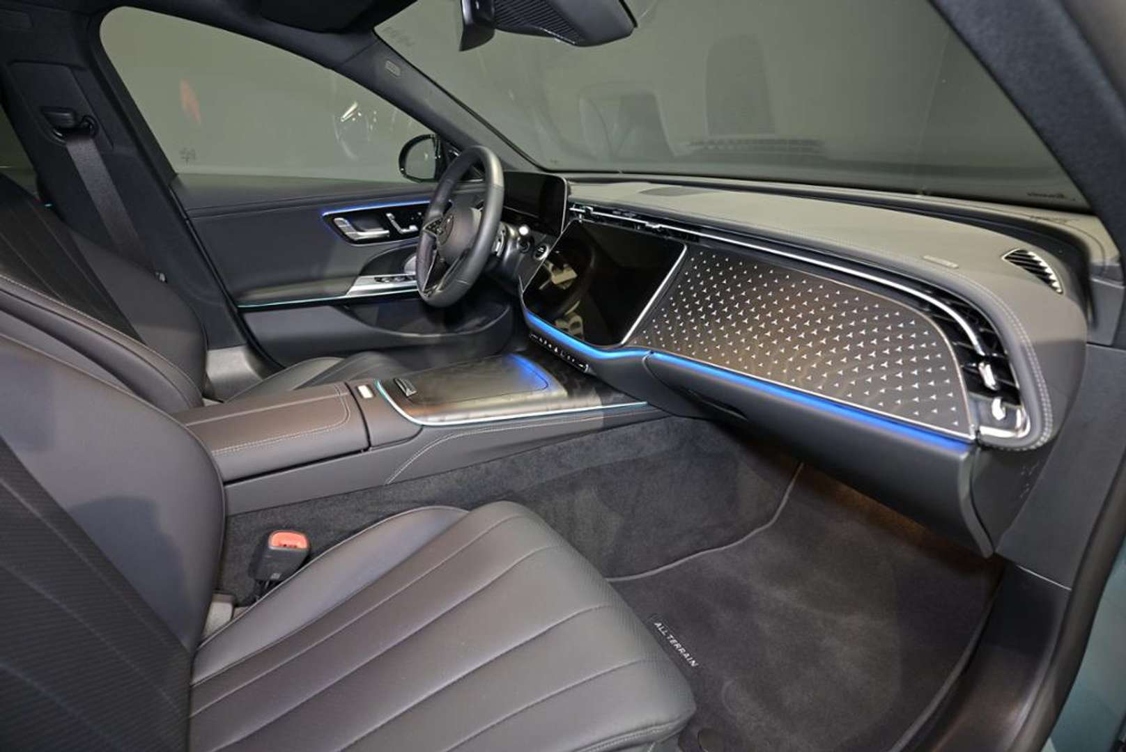 Mercedes Classe E 300 Avantgarde - 2025 - Joinsteer - #14