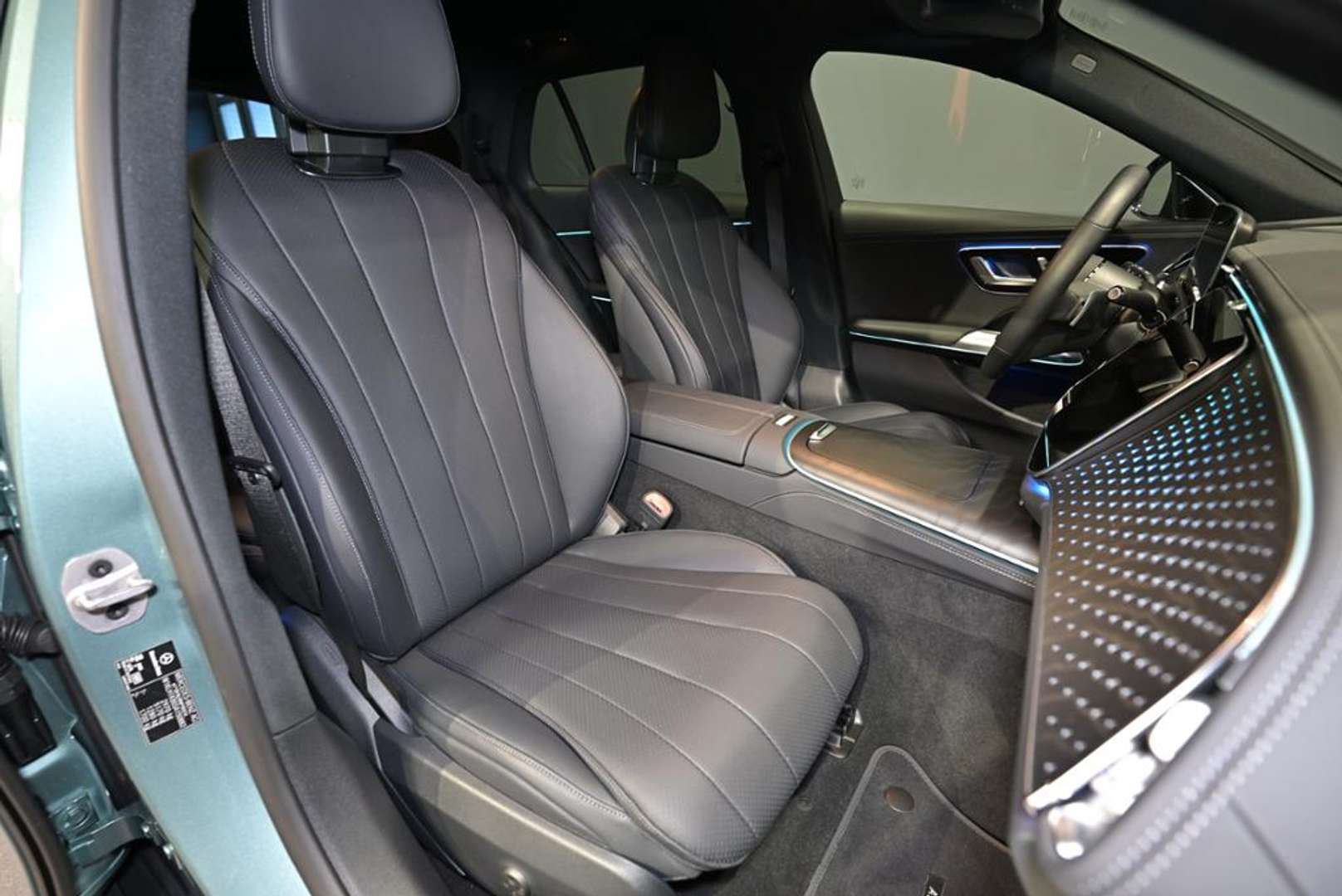 Mercedes Classe E 300 Avantgarde - 2025 - Joinsteer - #22