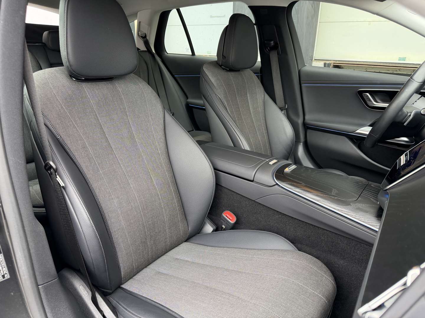 Mercedes Classe E 200 AVANTGARDE - 2024 - Joinsteer - #23