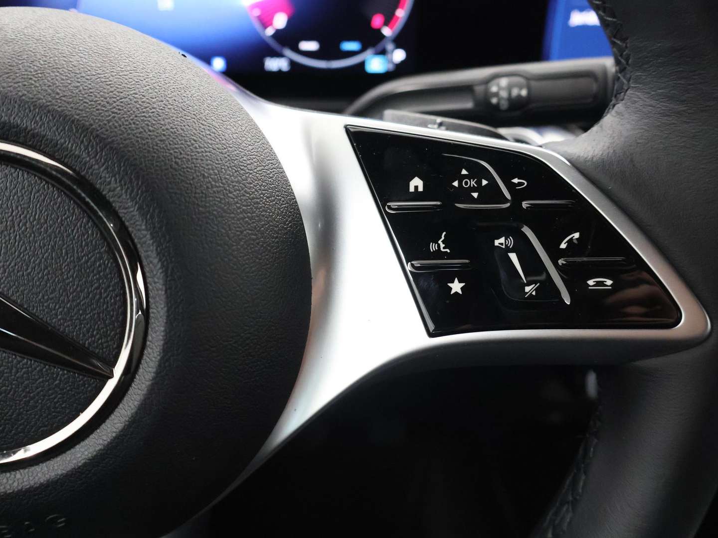 Mercedes GLB 180 Business - 2025 - Joinsteer - #15