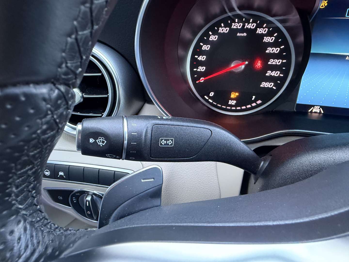 Mercedes Classe C Coupé 220 AMG Line - 2023 - Joinsteer - #36