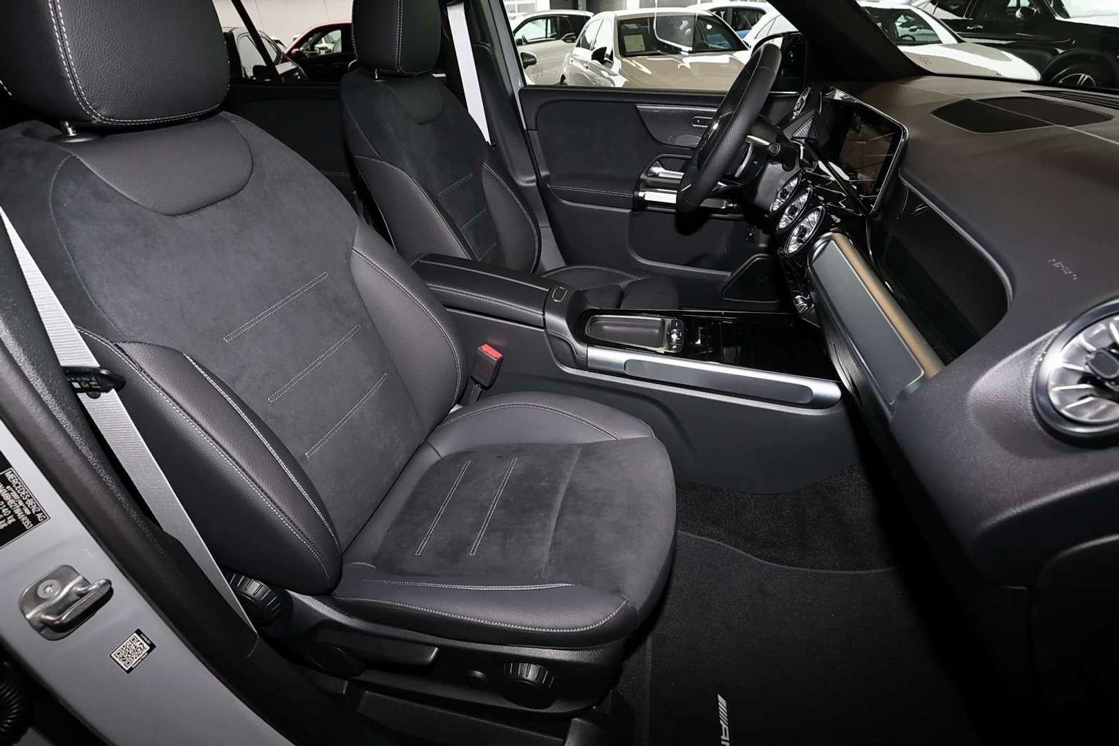 Mercedes GLB 200 Night Edition - 2026 - Joinsteer - #4