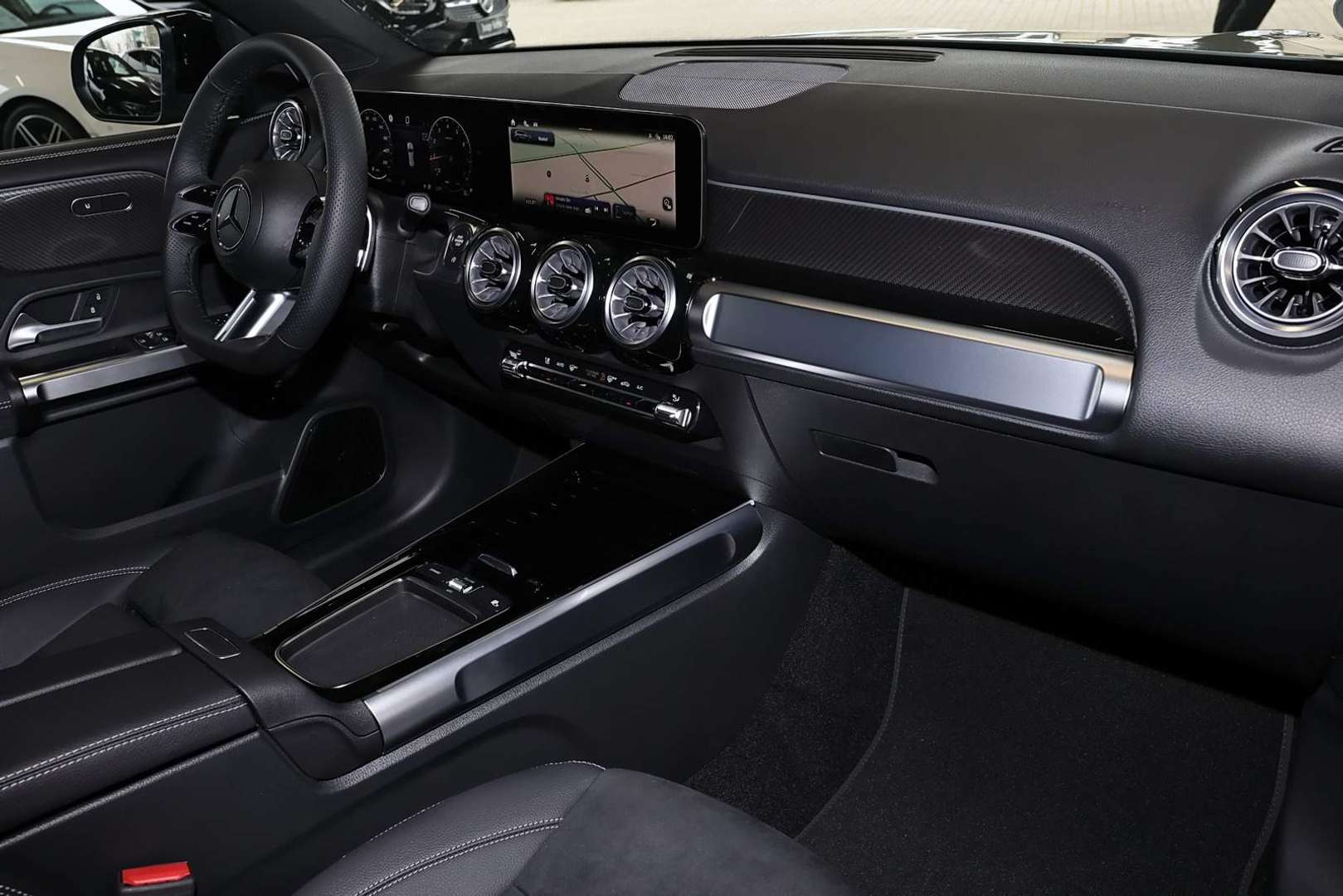 Mercedes GLB 200 Night Edition - 2026 - Joinsteer - #7