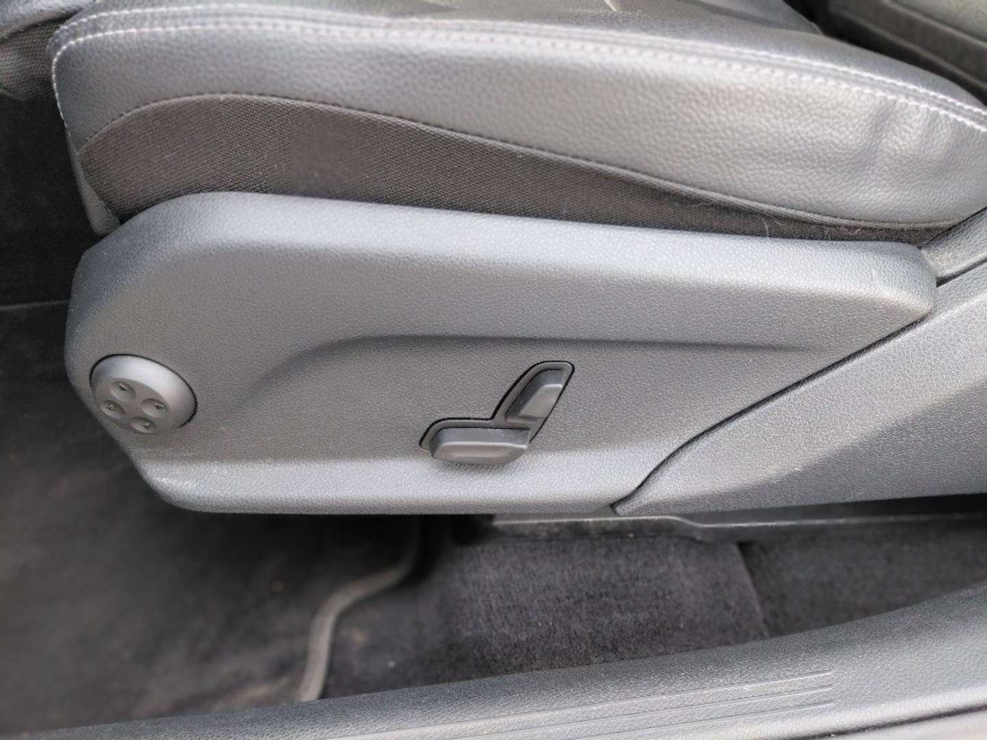 Mercedes GLC Coupé 220 Sport - 2020 - Joinsteer - #24