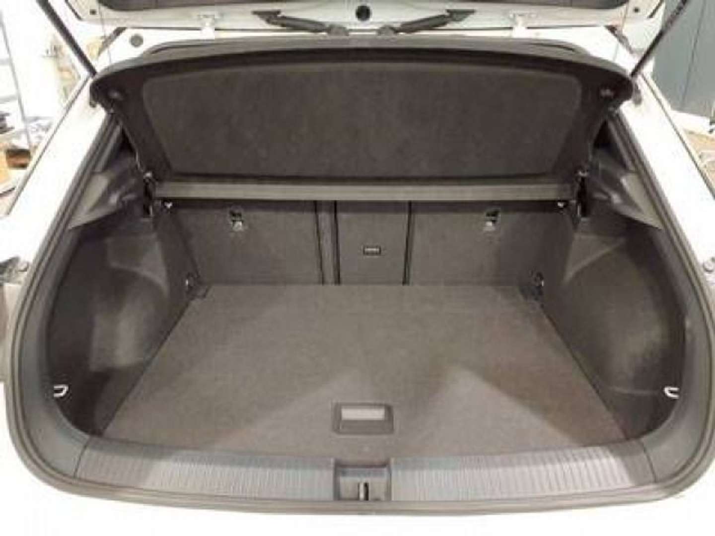 Volkswagen T-Roc R-Line - 2025 - Joinsteer - #5