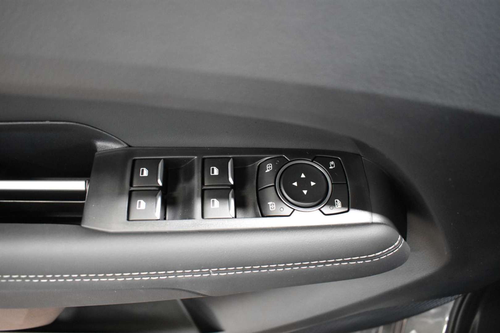 Volkswagen Amarok Style 4Motion - 2025 - Joinsteer - #9