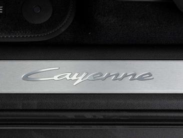 Porsche Cayenne III E-Hybrid — photo 21
