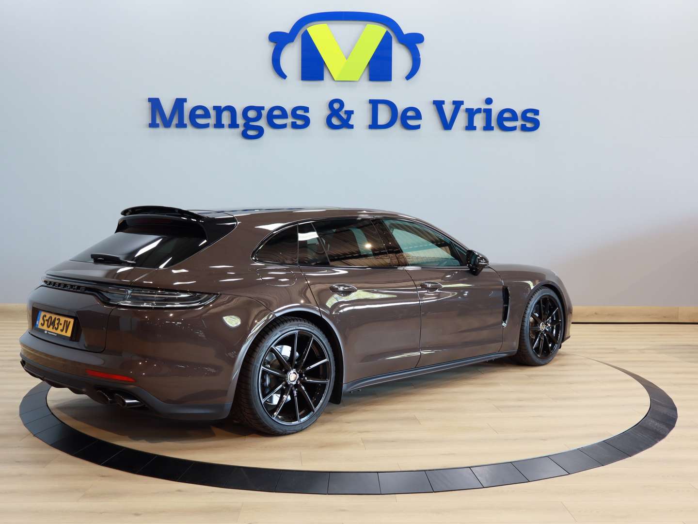 Porsche Panamera II Platinum Edition E-Hybrid - 2023 - Joinsteer - #2