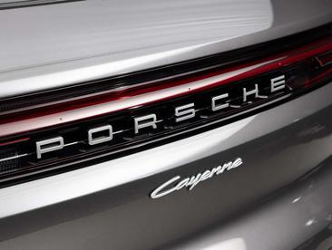 Porsche Cayenne III E-Hybrid — photo 25