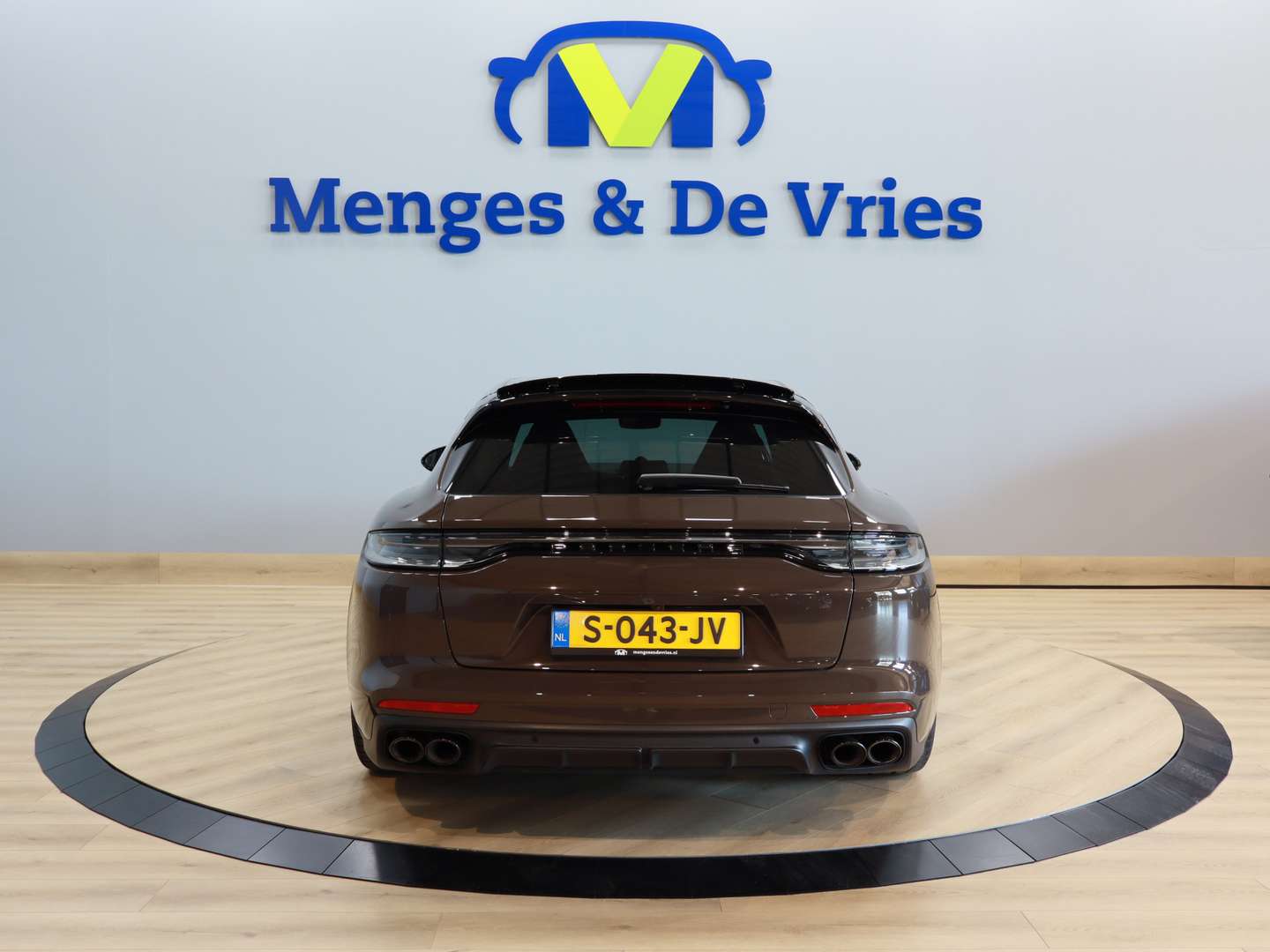 Porsche Panamera II Platinum Edition E-Hybrid - 2023 - Joinsteer - #3