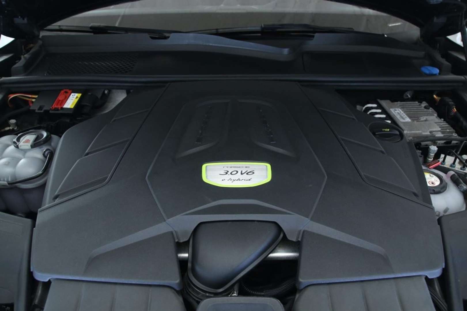 Porsche Cayenne III E-Hybrid - 2019 - Joinsteer - #36