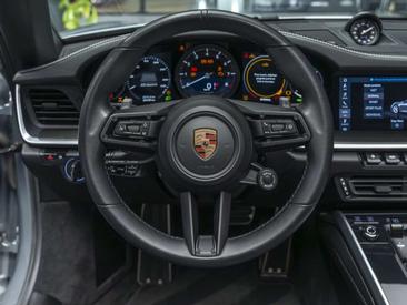 Porsche 992 II Carrera 4S — photo 36