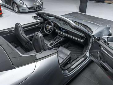 Porsche 992 II Carrera 4S — photo 47