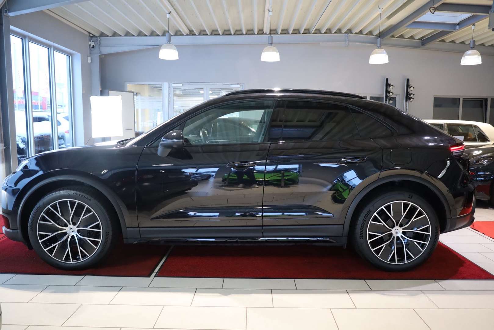 Porsche Macan Electrique - 2024 - Joinsteer - #1