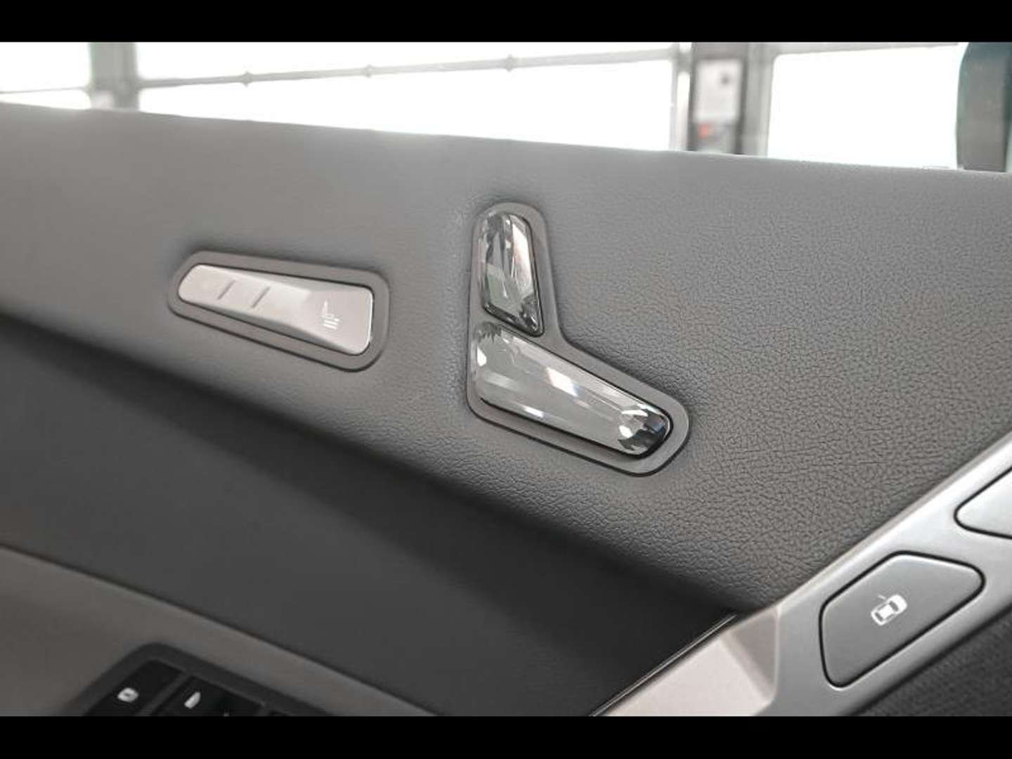 BMW IX M Sport XDrive45 - 2025 - Joinsteer - #18