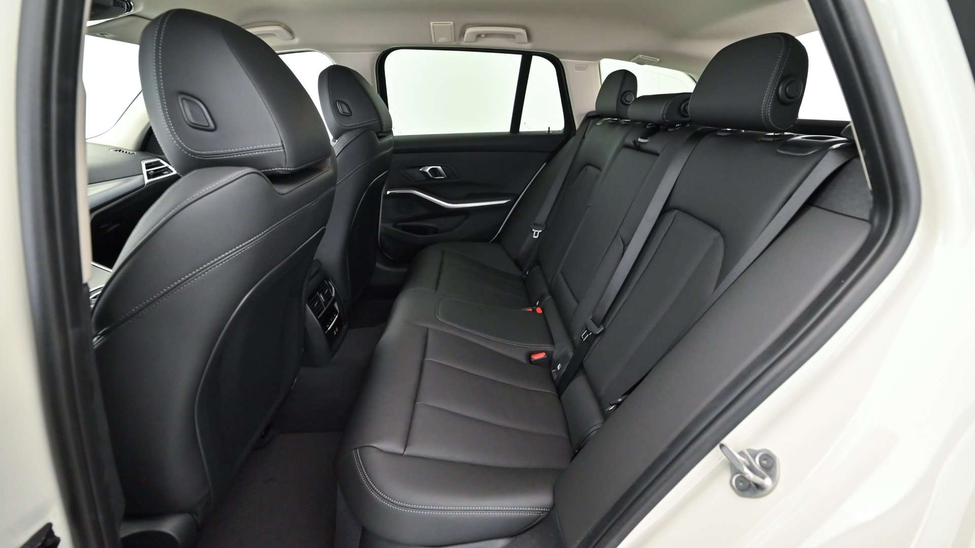 BMW 318d - 2025 - Joinsteer - #8