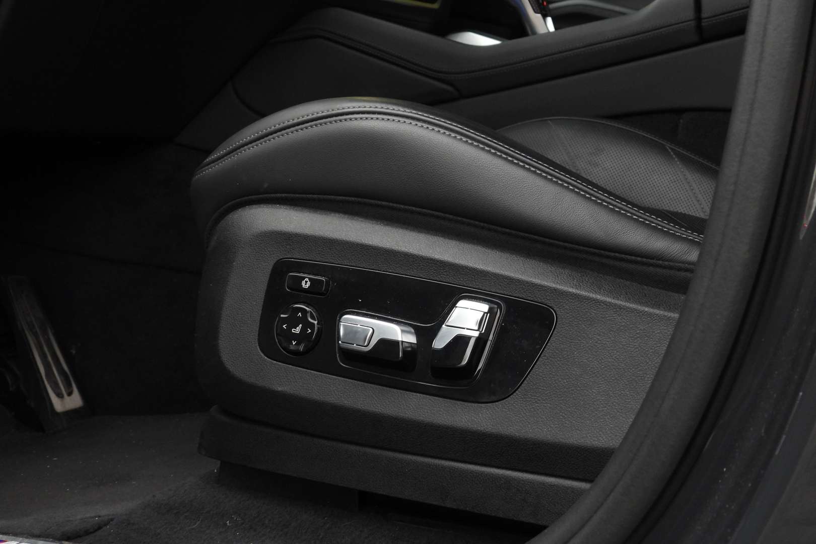 BMW XM High Executive PHEV - 2023 - Joinsteer - #20