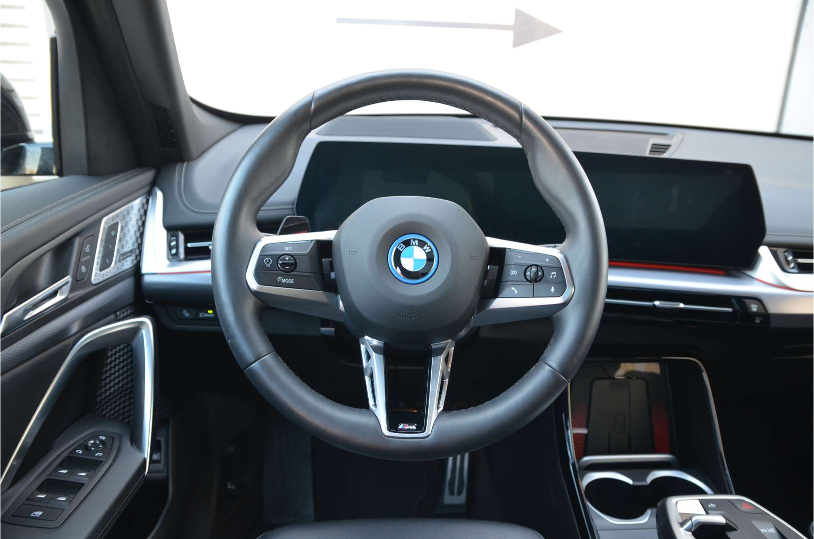 BMW IX1 XDrive30 - 2024 - Joinsteer - #14