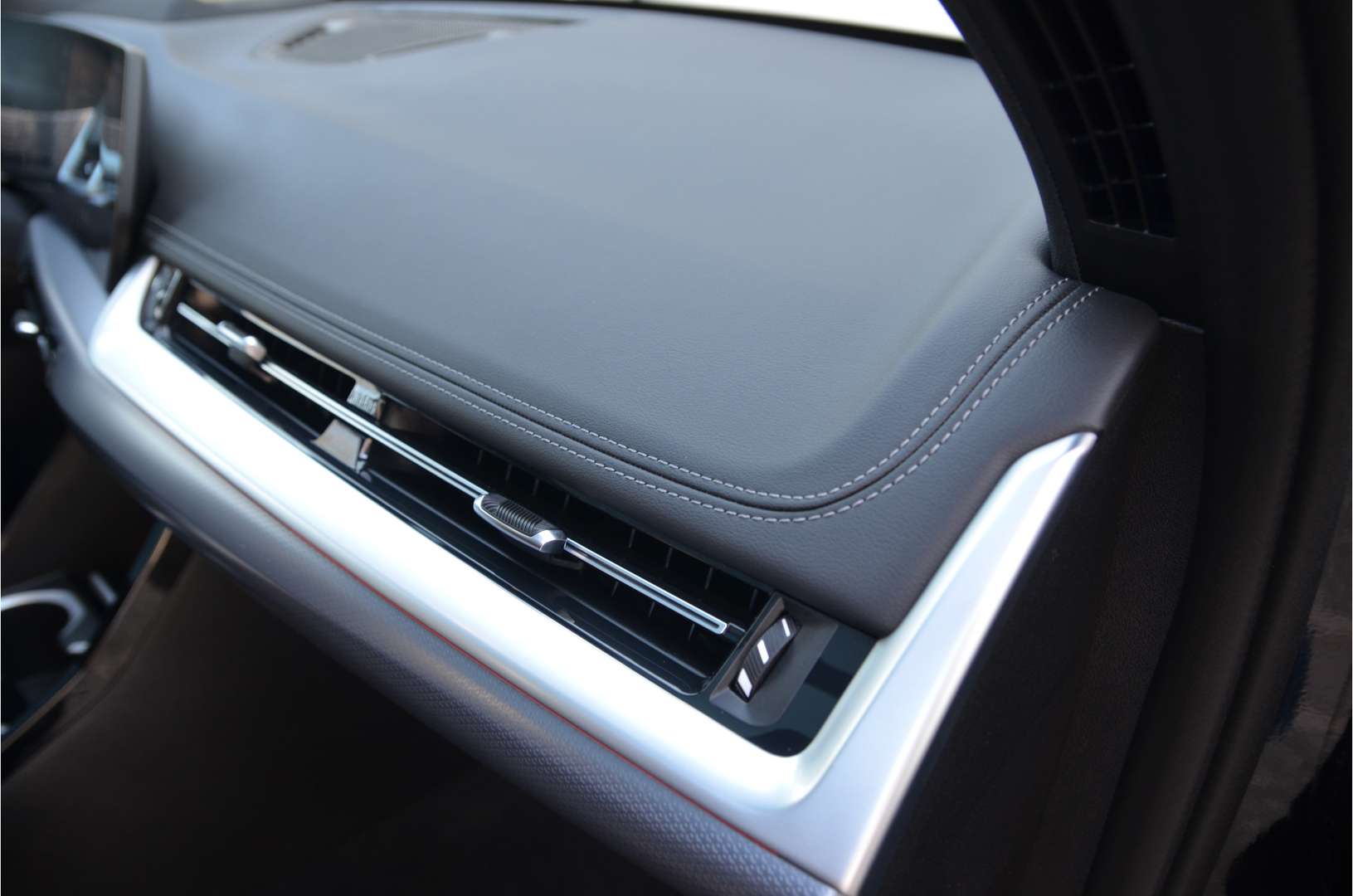 BMW IX1 XDrive30 - 2024 - Joinsteer - #33