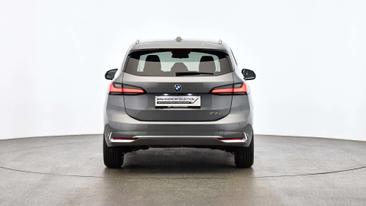 BMW 218d — photo 2