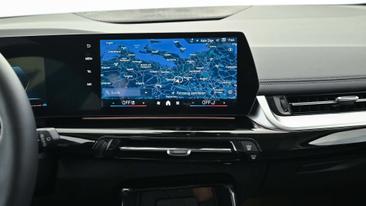 BMW 218d — photo 15